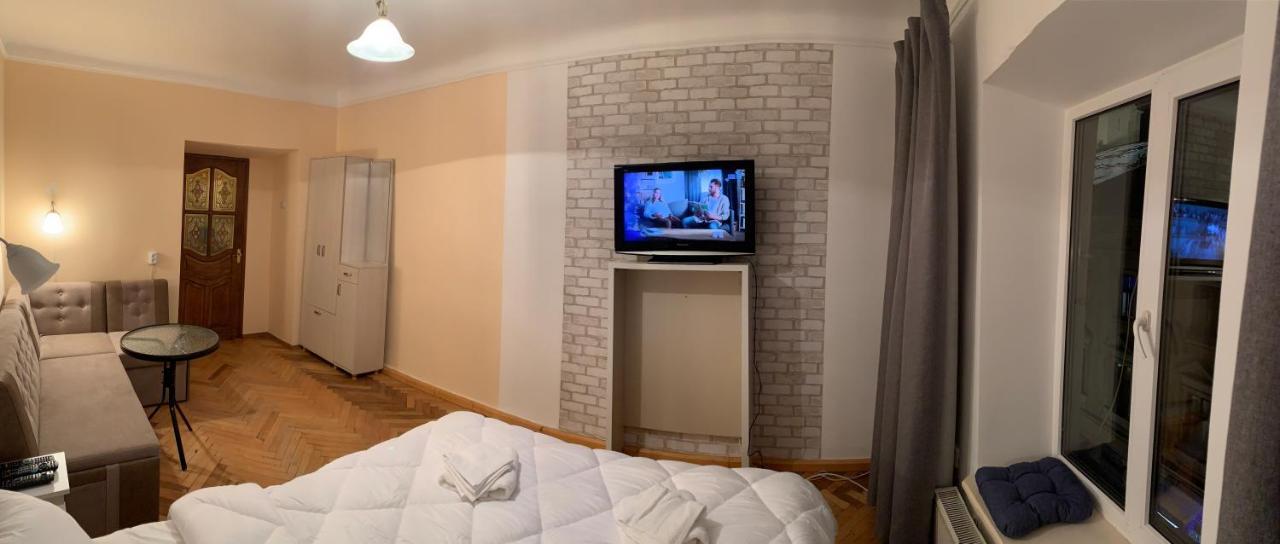 Mary Apartment Lviv Exterior photo